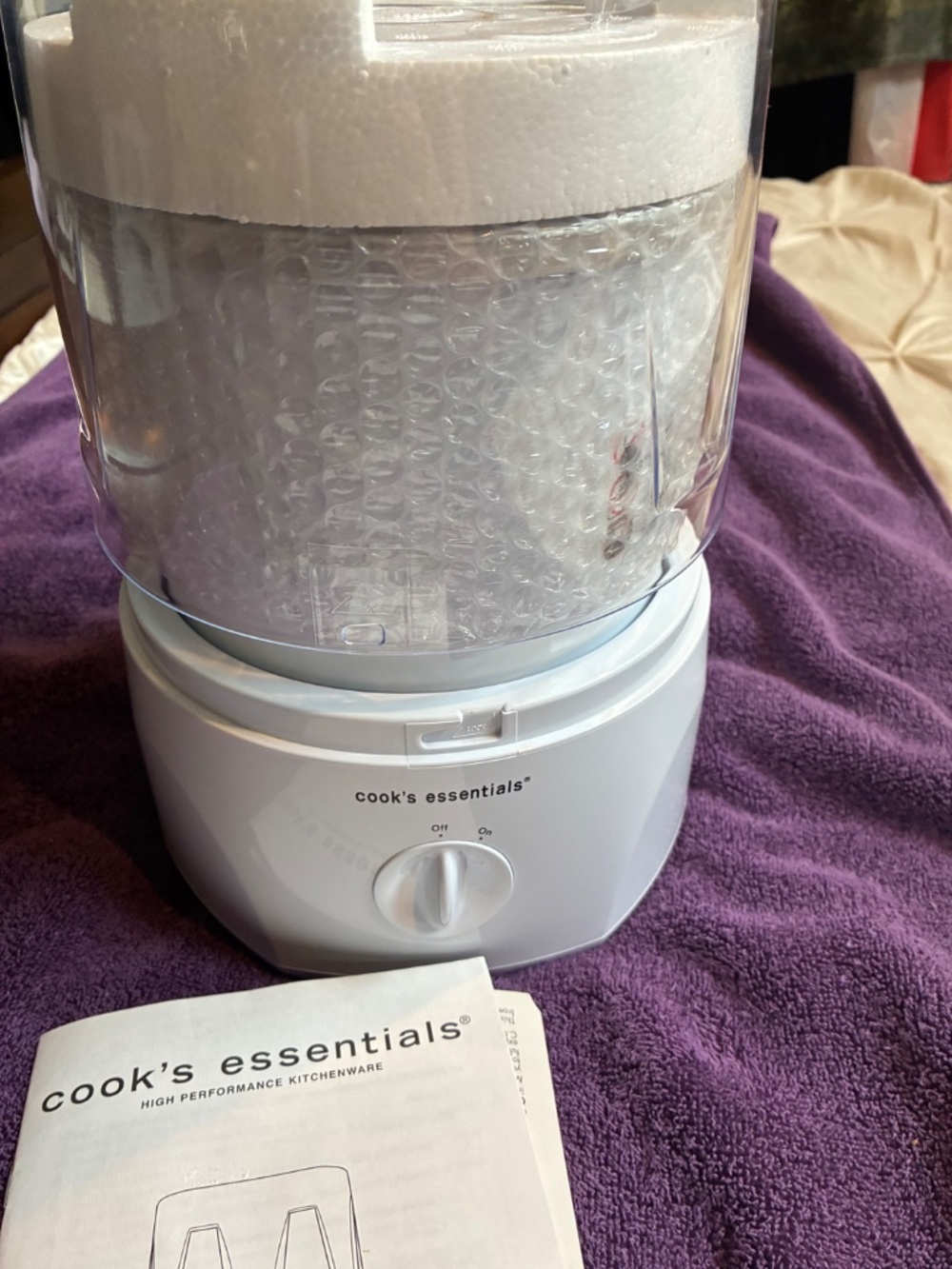 New in Box Cook’s Essentials Ice Cream Maker - Picture 3 of 4
